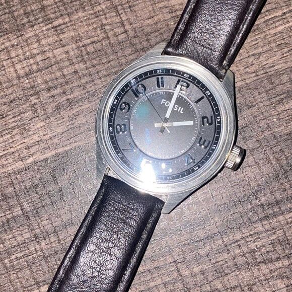 FOSSIL large face men’s black leather watch - Picture 2 of 10